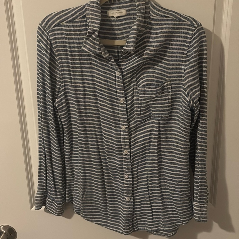 Beach lunch lounged Relaxed Button Up